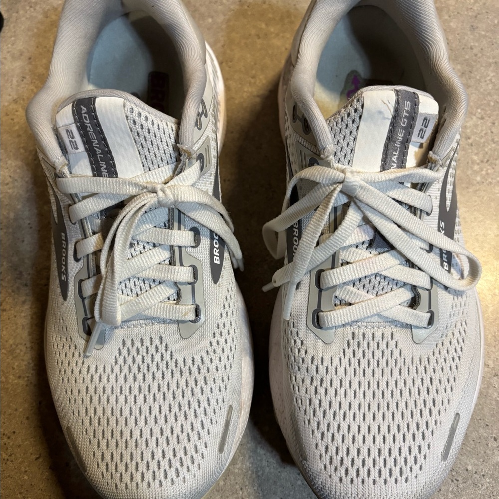 Brooks Adrenaline Gray Running Shoes 8.5B